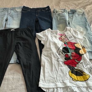 (5) Girls Bundle is Clothes Size 4